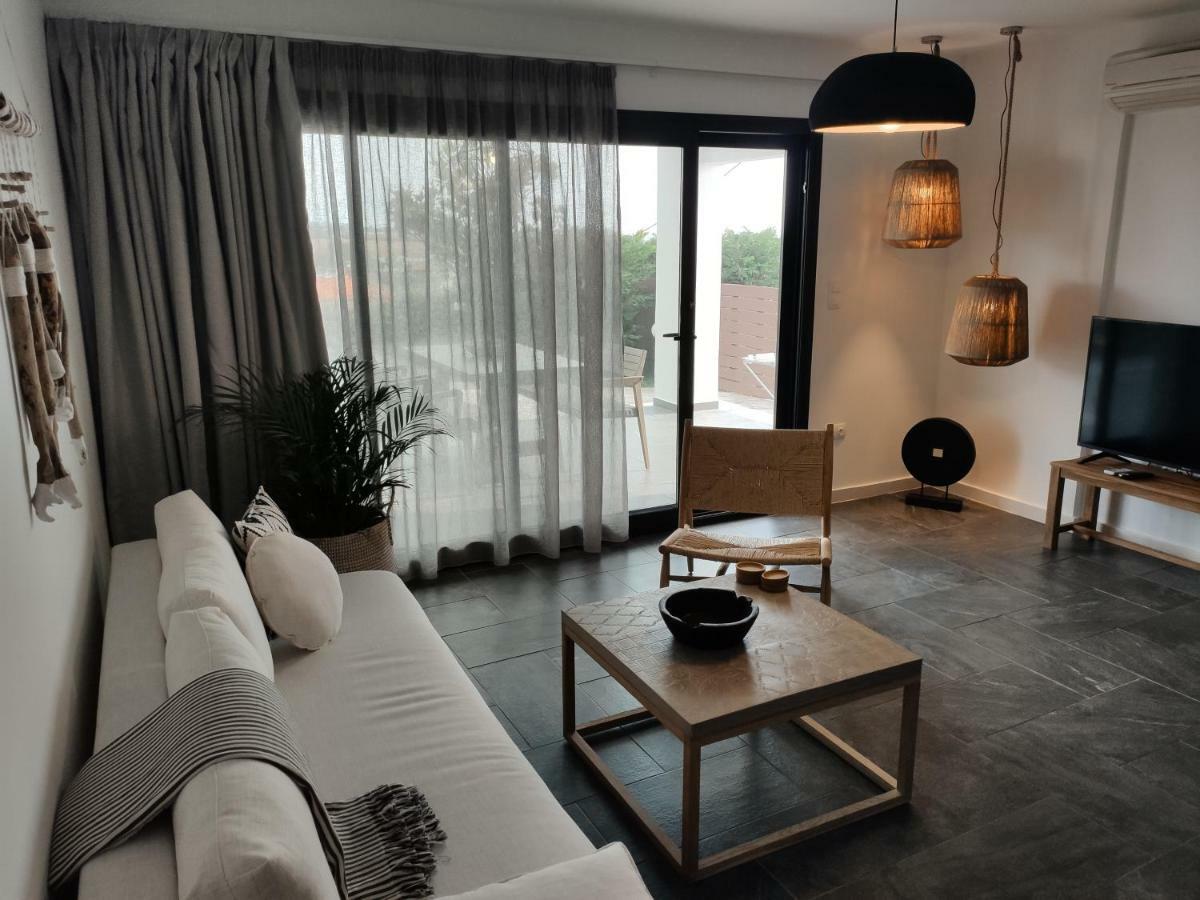Thea Suites Potidea Nea Poteidaia Eksteriør billede